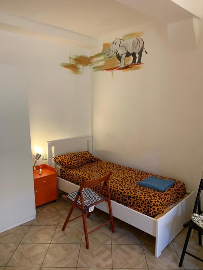 Backpackers House Bed & Breakfast โบโลญญา ภายนอก รูปภาพ